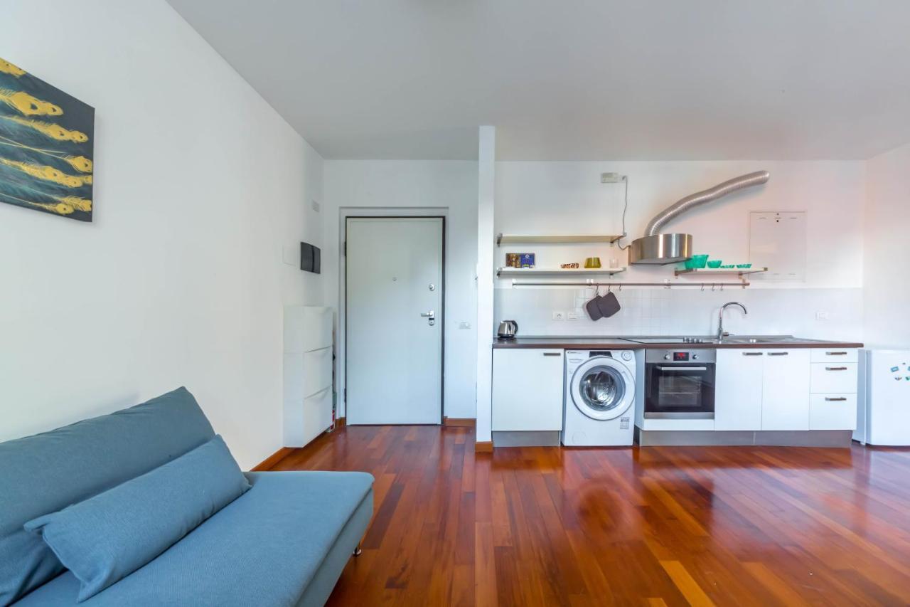 Apartamento Cozy Flat 500M From Affori Fn! Milán Exterior foto